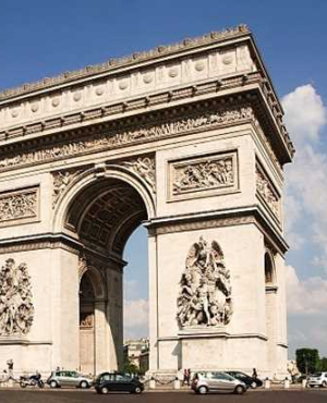 Paris Arc de Triomphe et musée Grévin